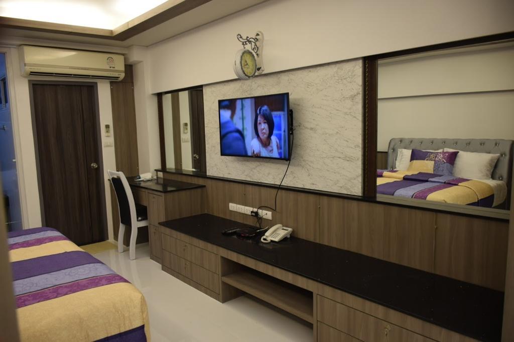 Family Suite Room Pratunam Бангкок Экстерьер фото